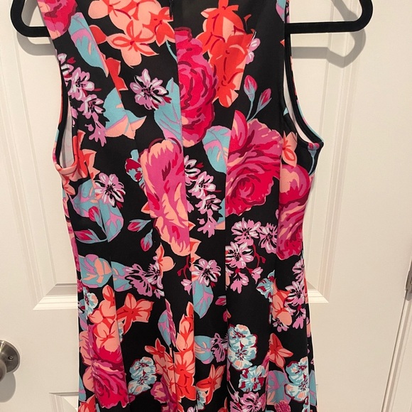 Donna Ricco Black Dress with Pink and Blue Floral Pattern - Picture 5 of 5
